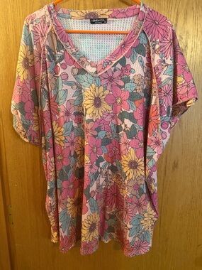 Heimish USA Pink Floral V-Neck Womens Top